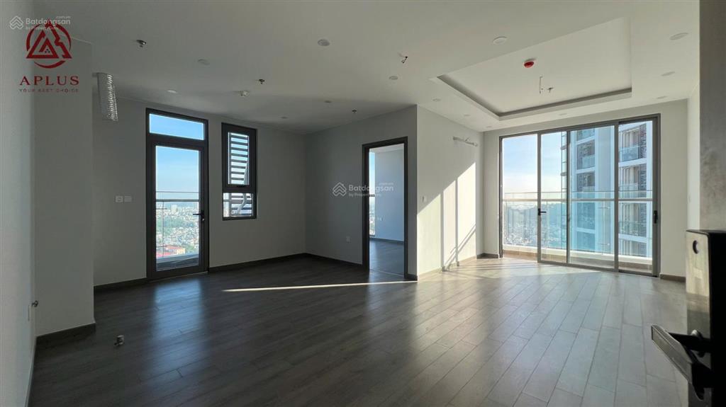 The ruby  căn góc 2n2vs view vịnh tầng cao tại tòa a