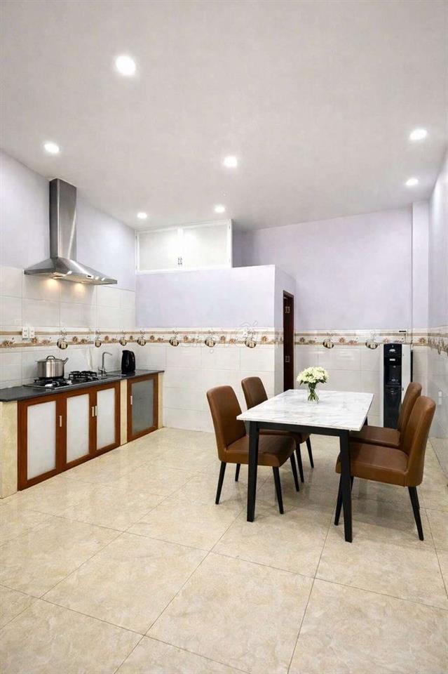 PHẠM VĂN HAI - 44M2 (4x11M) - HẺM 6M - 10P SÂN BAY TSN – 4 PN KHÉP KÍN