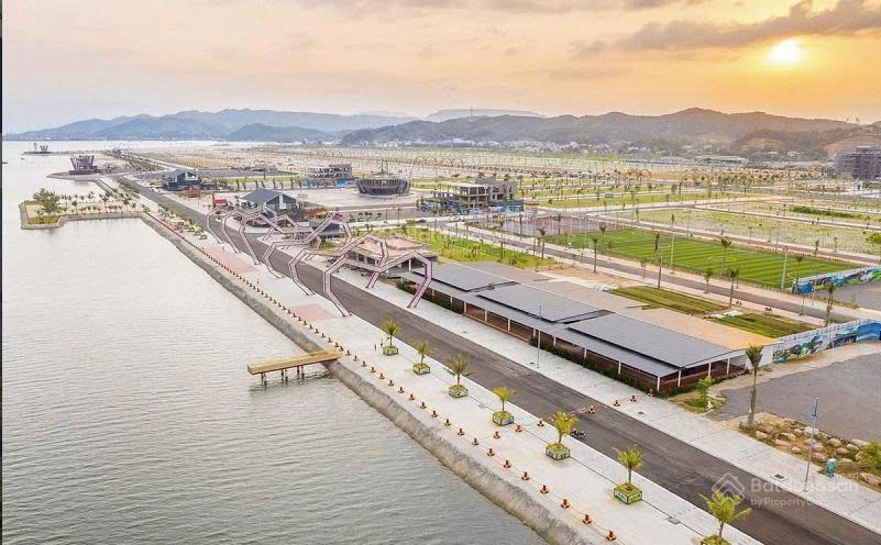 Chính chủ bán đất nền dự án kđt phương đông vân đồn qn, lô xẻ khe đẹp 87,5m2, giá cực rẻ