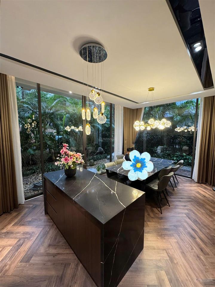 Chính chủ bán biệt thự 150m2 tại flamingo đại lải resort,sổ đỏ lâu dài,nội thất cao cấp,chỉ 12,4 tỷ