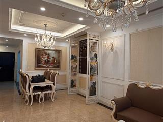 Chính chủ bán căn hộ vin royal city, 3pn, 138.3m2, view công viên & bể bơi  full nội thất đẳng cấp