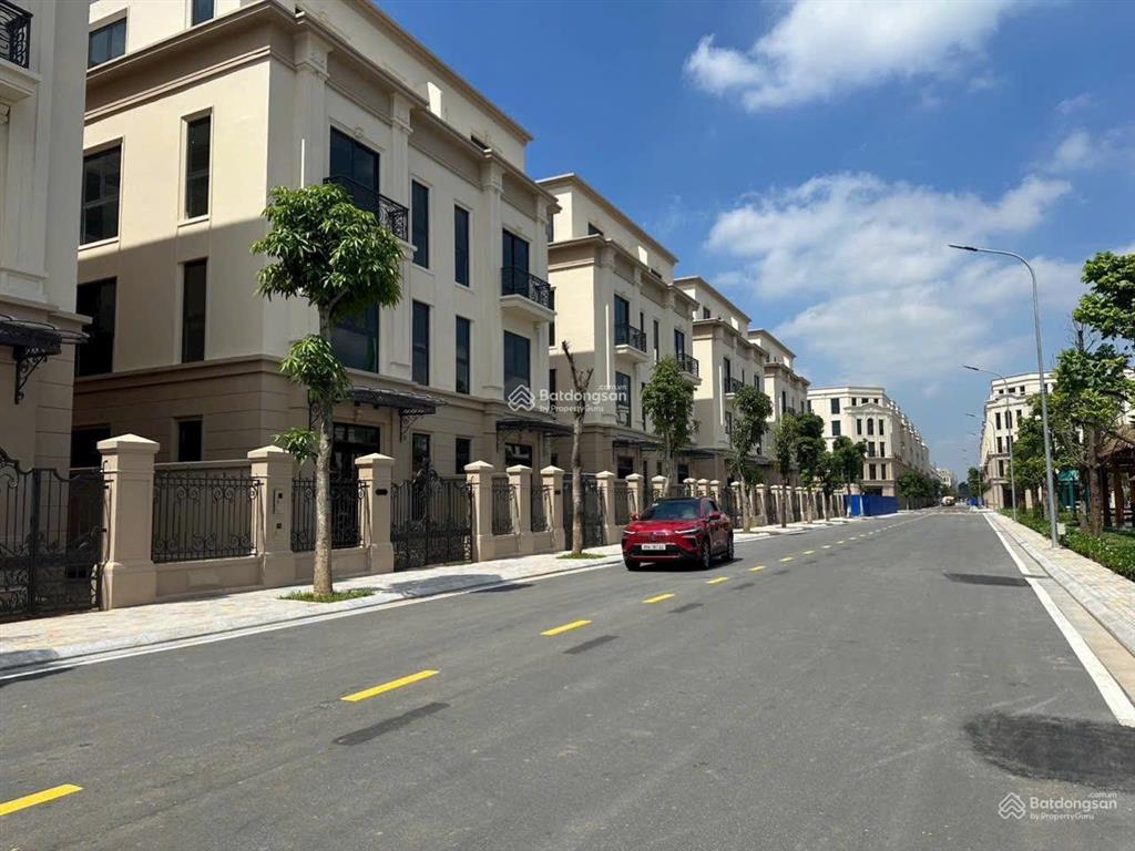 Cần bán biệt thự tứ lập vinhomes cổ loa, 127.5m2  vị trí đẹp, giá tốt phân khu tinh hoa