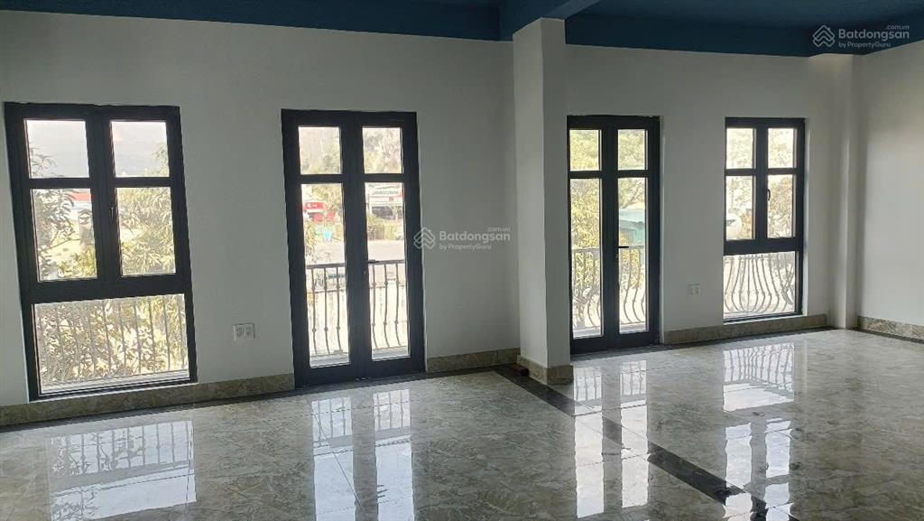 Bán nhà căn góc vinhomes, sổ đỏ lâu dài, kinh doanh đỉnh, dt 126m2, full nội thất, giá chỉ 10,95 tỷ