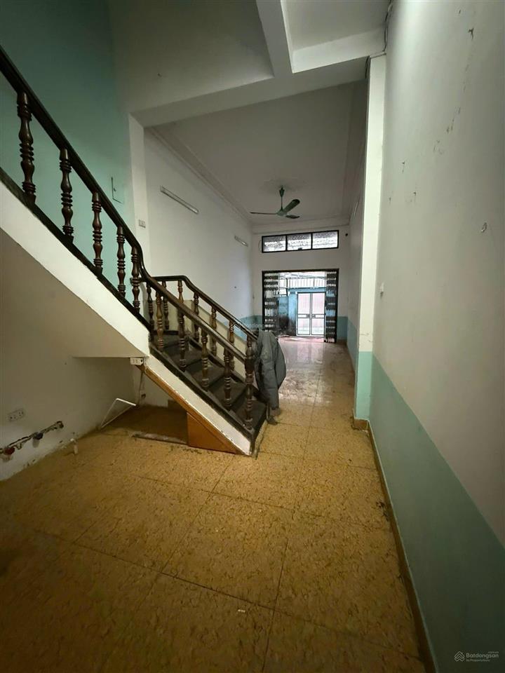 Cho thuê nhà mặt phố kinh doanh, văn phòng mặt đường trường chinh, đống đa, hn78m2x3t chỉ 28tr/th