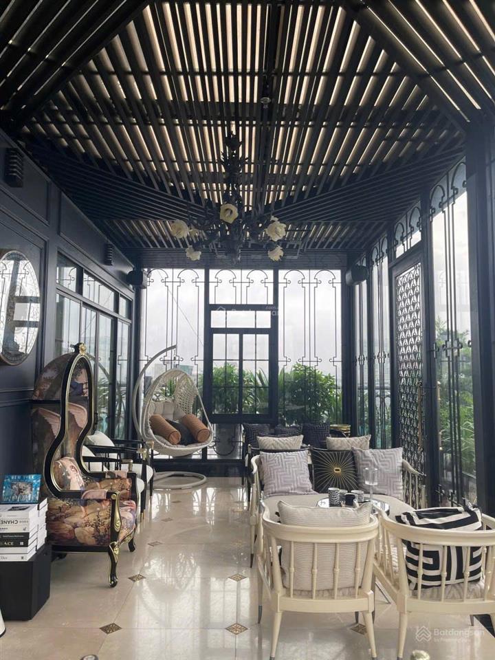 Bán tòa nhà 11 tầng mặt phố nguyễn văn cừ, long biên  dòng tiền khủng hơn 4 tỷ/năm  sổ lâu dài