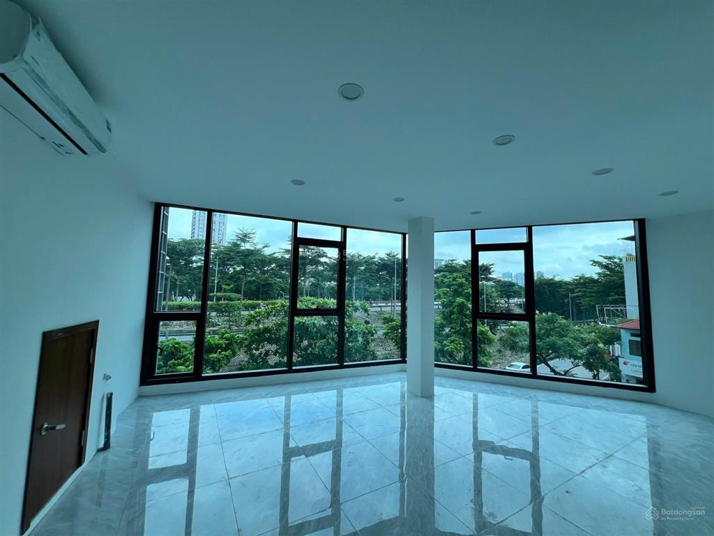 Cho thuê mặt bằng kinh doanh, sàn văn phòng tại quận ba đình  dt sàn 492m2  6 tầng  từ 15 triệu