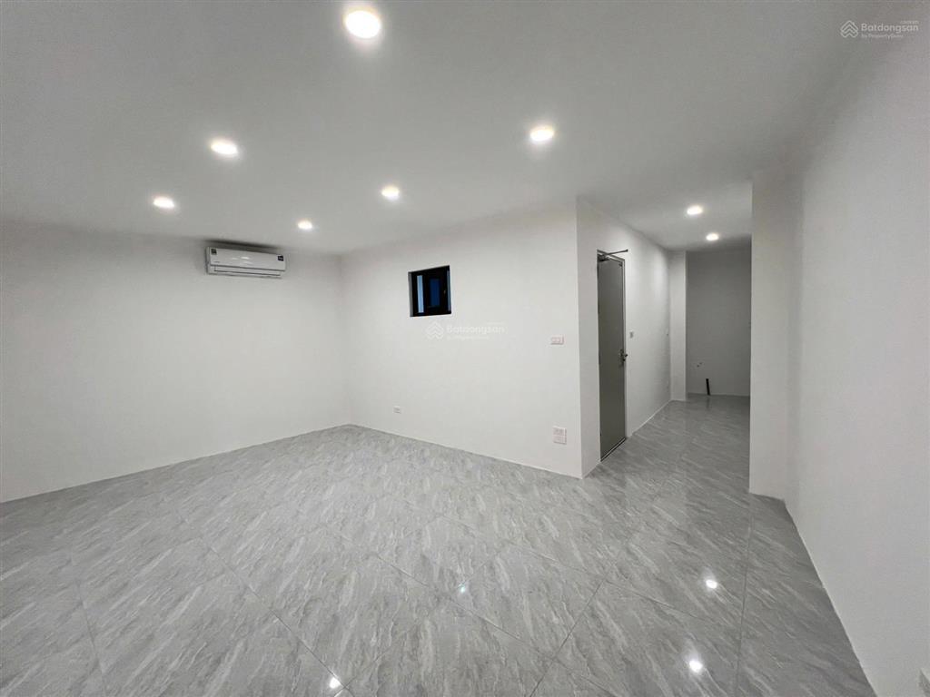 Cho thuê mặt bằng kinh doanh, sàn văn phòng tại quận ba đình  dt sàn 492m2  6 tầng  từ 15 triệu