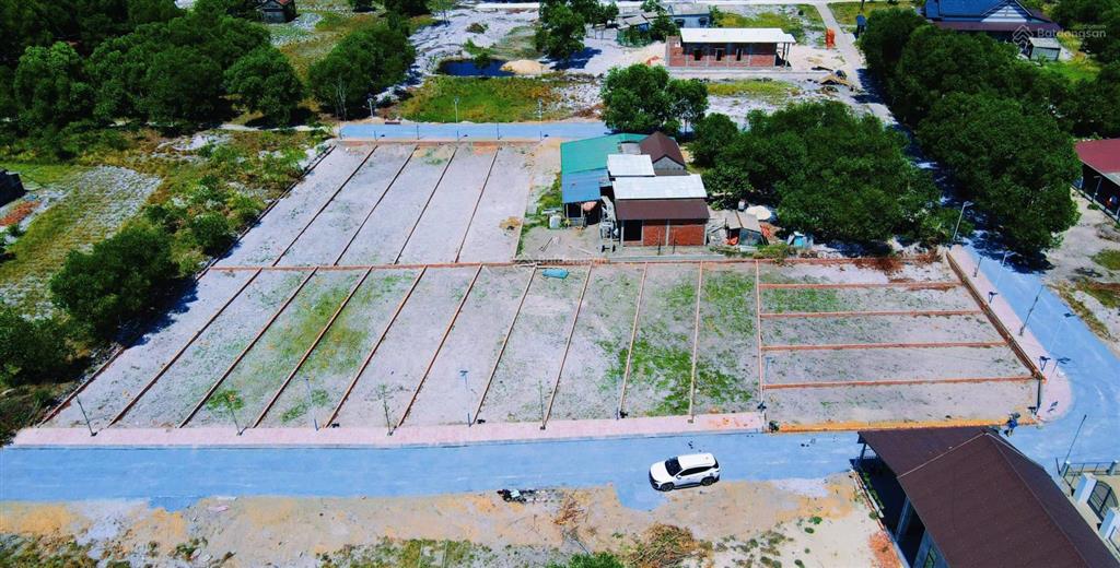 Bán đất biển nam cửa việt 136m2, đường thông, ô tô, kinh doanh. sổ đỏ thổ cư 100%, 580 triệu/lô