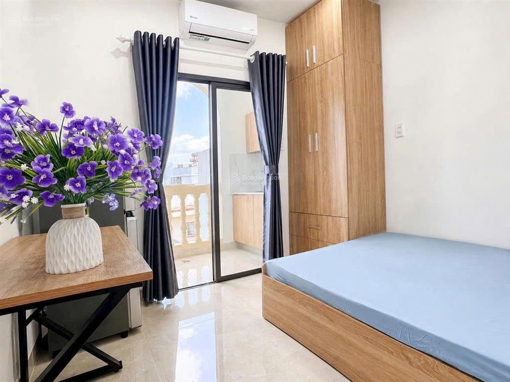 Cho thuê phòng ban công 5,4 triệu, 30m2 tại tân thuận tây, q7, tp.hcm