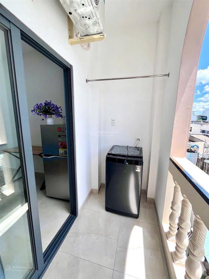 Cho thuê phòng ban công 5,4 triệu, 30m2 tại tân thuận tây, q7, tp.hcm