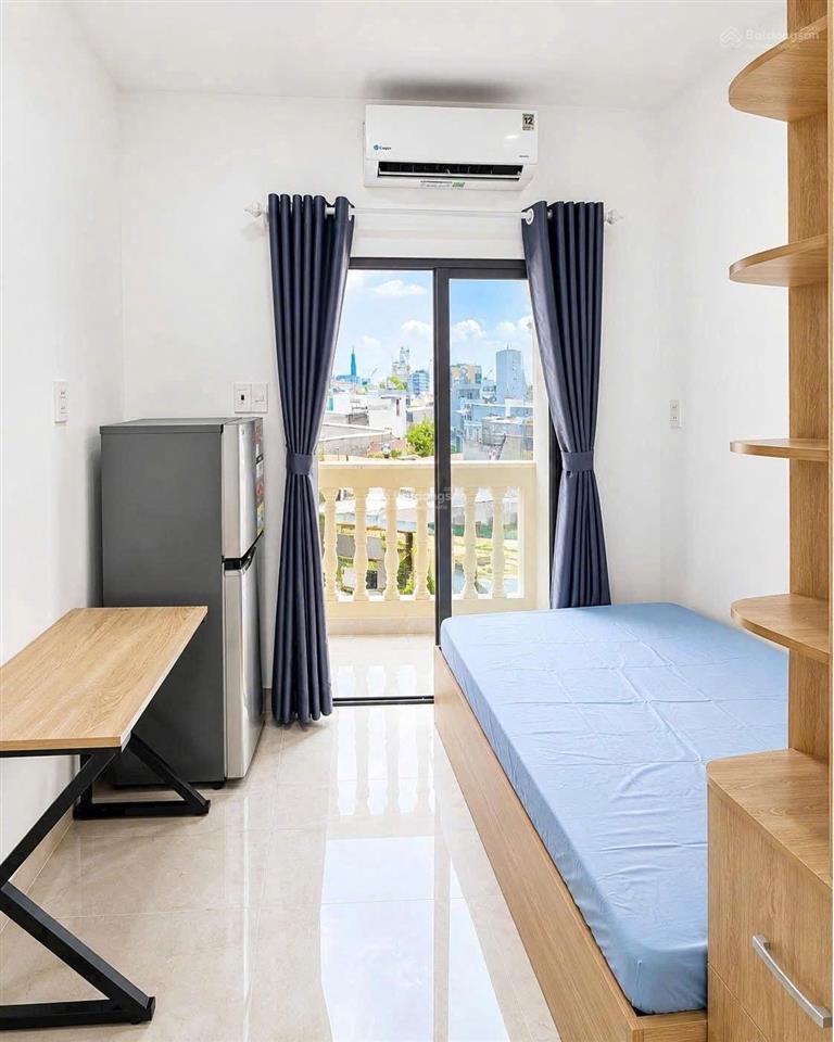 Cho thuê phòng ban công 5,4 triệu, 30m2 tại tân thuận tây, q7, tp.hcm