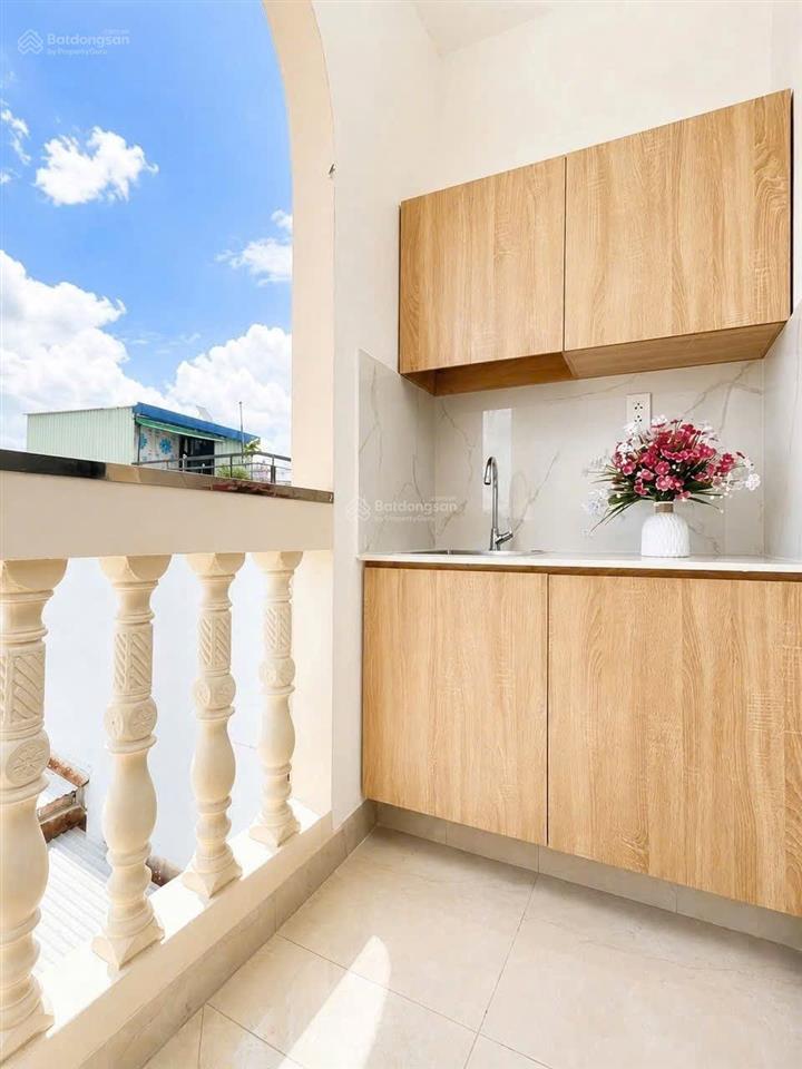 Cho thuê phòng ban công 5,4 triệu, 30m2 tại tân thuận tây, q7, tp.hcm