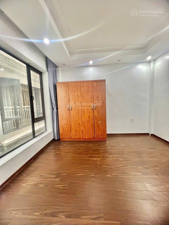 Siêu hiếm  nhà dân xây khu lõi bồ đề  thông hồng tiến 2 thoáng , gần bv tâm anh ,