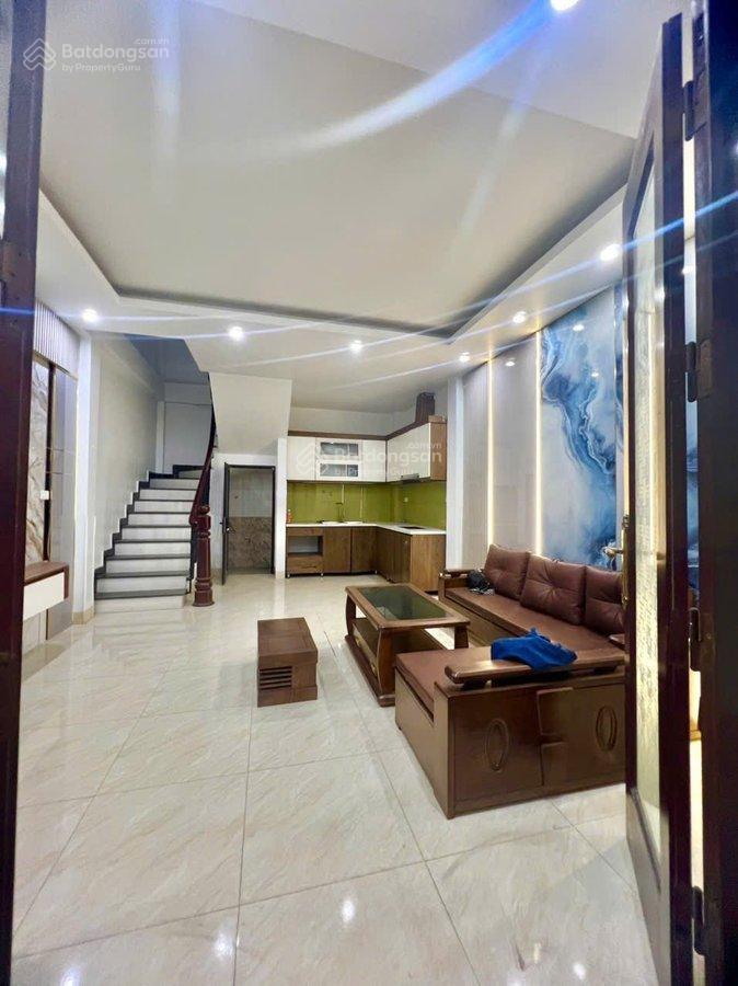 Siêu hiếm  nhà dân xây khu lõi bồ đề  thông hồng tiến 2 thoáng , gần bv tâm anh ,