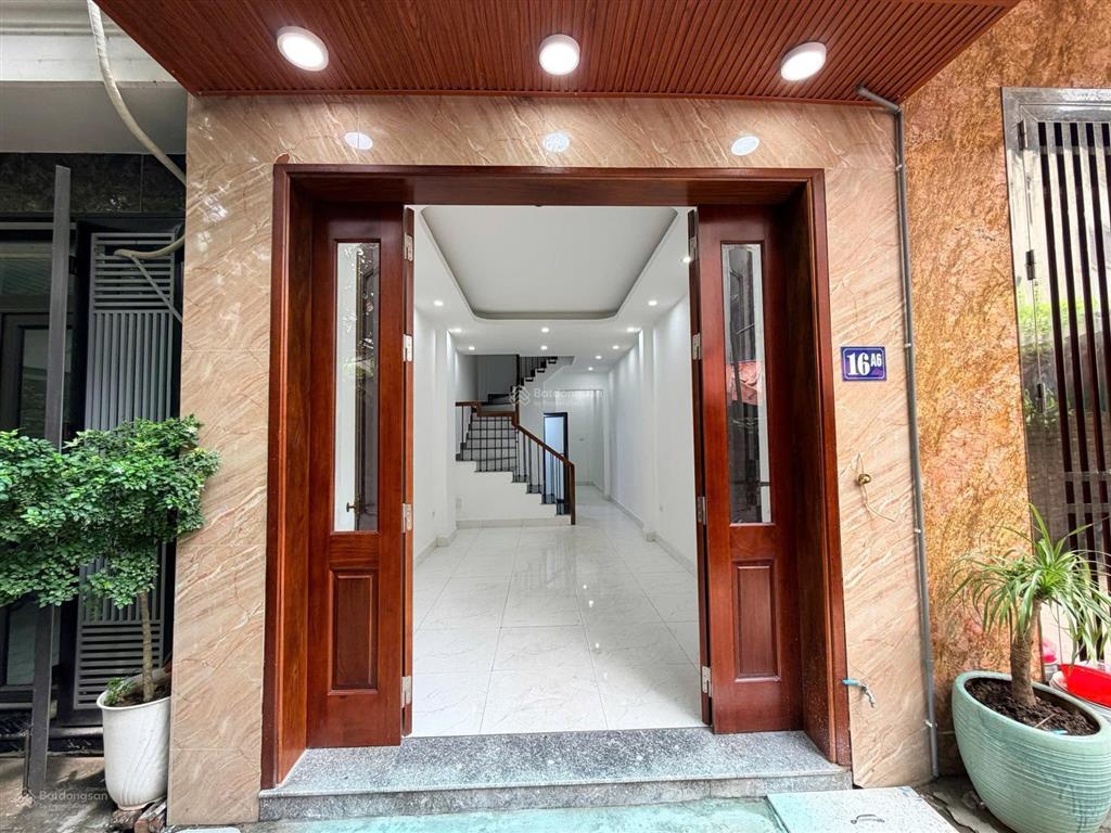 Bán nhà riêng/ ngô gia tự  ô cách  việt hưng. vf3 đỗ cửa 20m ra mặt ngõ ô tô tránh đỗ ngày đêm