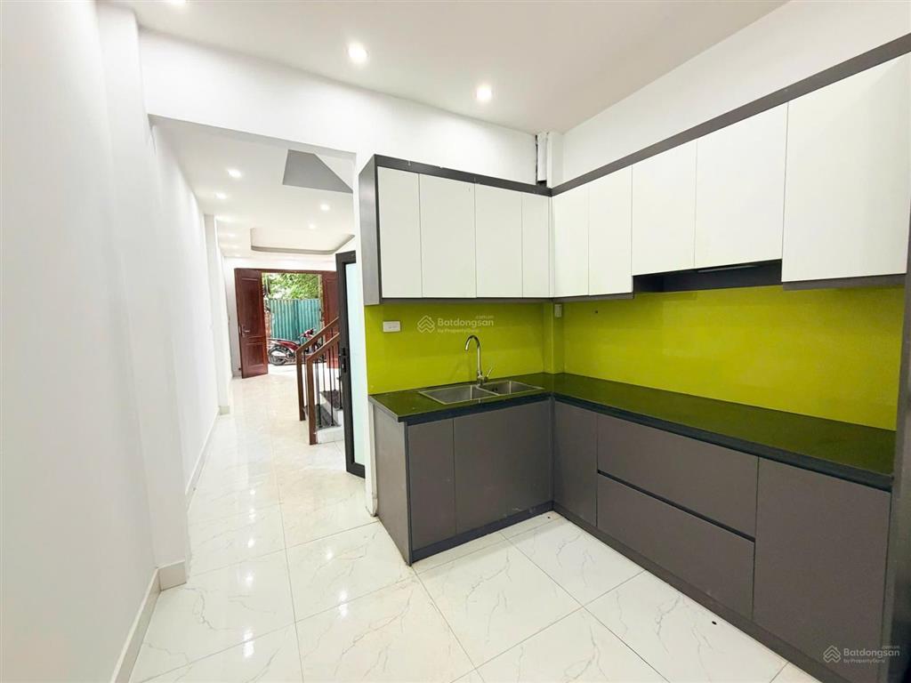 Bán nhà riêng/ ngô gia tự  ô cách  việt hưng. vf3 đỗ cửa 20m ra mặt ngõ ô tô tránh đỗ ngày đêm