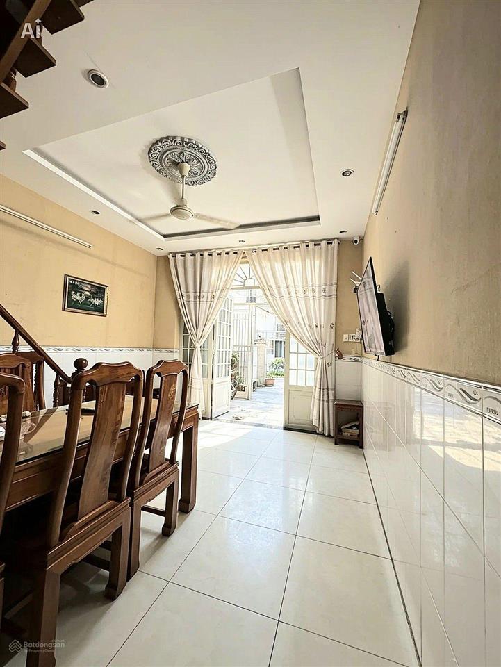 Bán nhà đường tân sơn nhì, tân phú, 41m2, 2 tầng, giá chỉ 3.68 tỷ