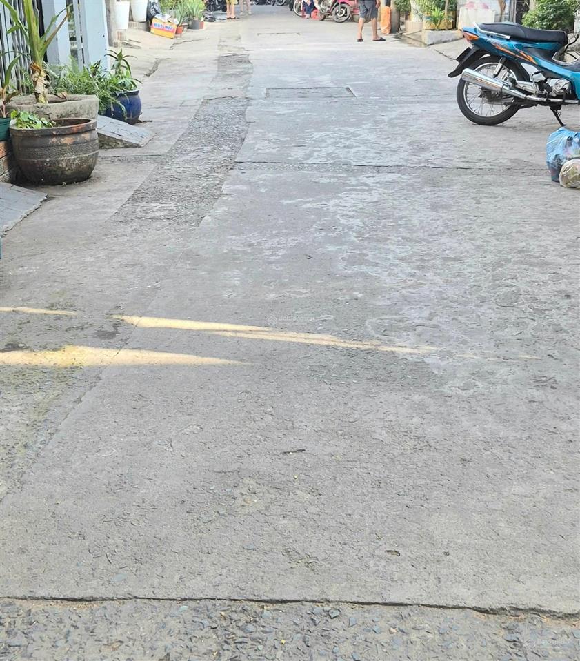 Bán nhà hẻm ô tô đường lê trọng tấn, 71.8m2, 2 tầng, giá chỉ 5.6 tỷ