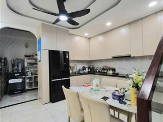 Bán nhà đường phạm văn bạch, tân bình, 66m2, 4 tầng, giá chỉ 6.68 tỷ