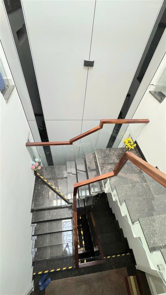 Bán nhà đường phạm văn bạch, tân bình, 66m2, 4 tầng, giá chỉ 6.68 tỷ