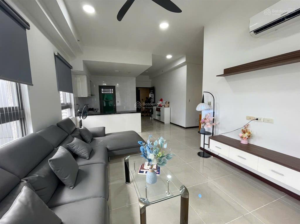 Cho thuê gấp cc docklands đẹp xuất sắc 99 nguyễn thị thập, 18 triệu, 106m2