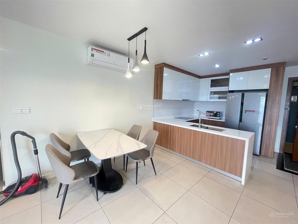 Bán căn hộ cc kosmo tây hồ, 10,5 tỷ, 84m2, 2pn, 2wc, nội thất đầy đủ