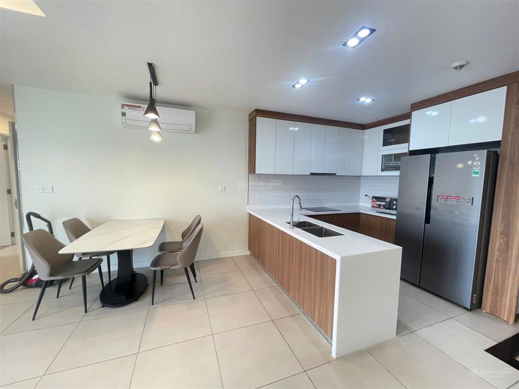 Bán căn hộ cc kosmo tây hồ, 10,5 tỷ, 84m2, 2pn, 2wc, nội thất đầy đủ