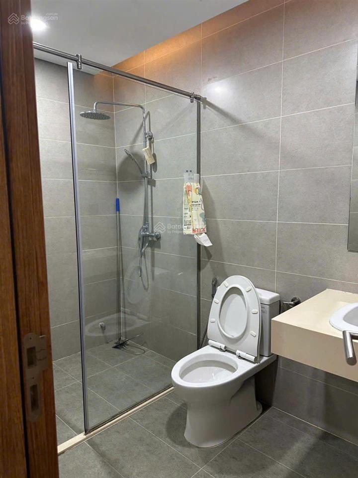 Cho thuê căn hộ 2pn, 2wc, 81m2 giá tốt tại the park home, thành thái, cầu giấy