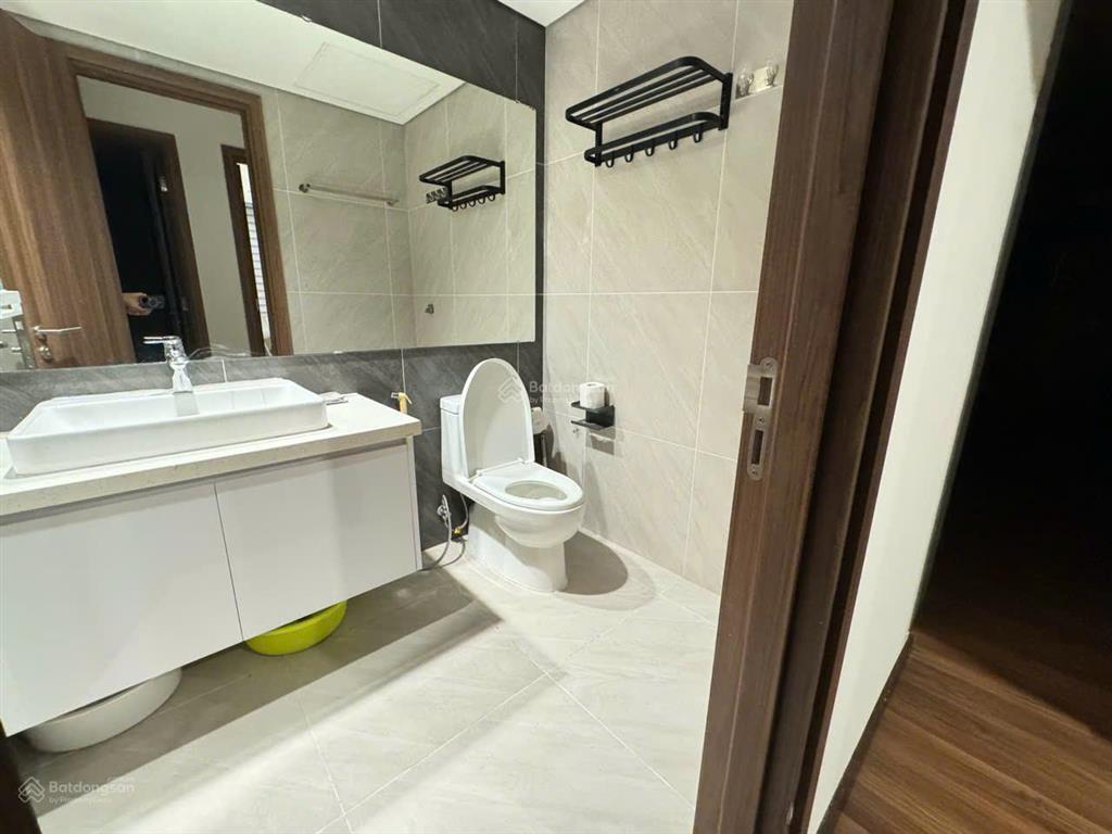 Cho thuê căn hộ cc mipec rubik 360, 20 triệu vnd, 85m2, 2pn, 2wc, đẹp, nhiều tiện ích