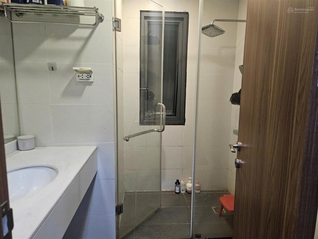 Cho thuê căn hộ 2pn 2wc 95m2 tại discovery complex, chỉ với 16 triệu vnd