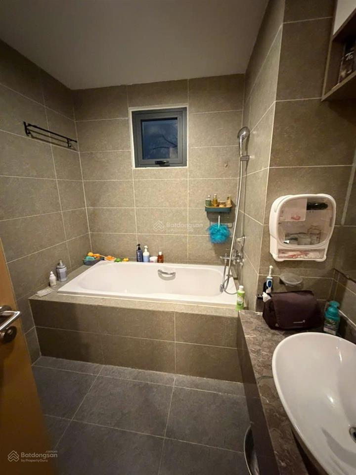 Cho thuê căn hộ 2pn, 2wc, 97m2 tại bamboo airways tower, giá cực chất 18 triệu