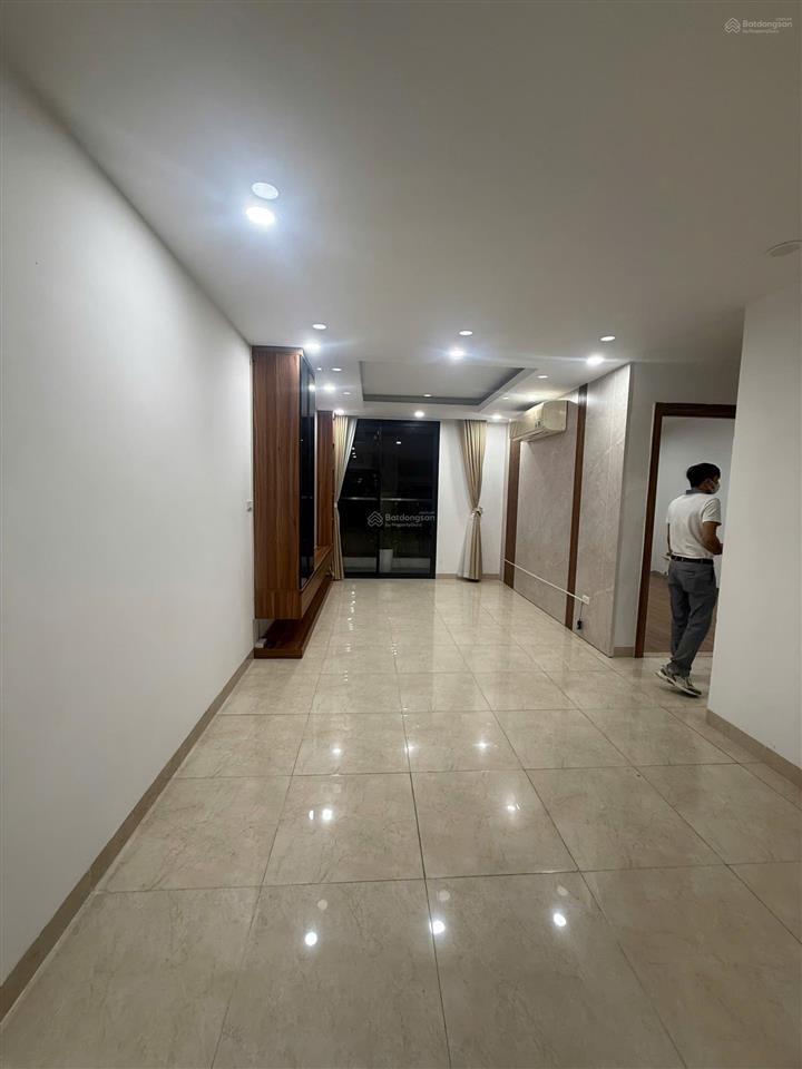 Cho thuê cc cầu giấy center point, 16 triệu vnd, 76 m2, 2pn, 2wc, giá cực chất tốt