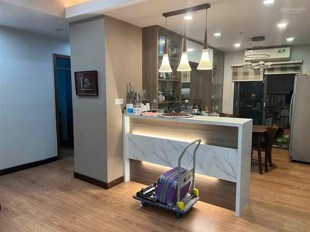 Cho thuê cc discovery complex, 24 triệu, 156m2, 3pn, 2wc, đầy đủ nội thất tại cầu giấy, hà nội