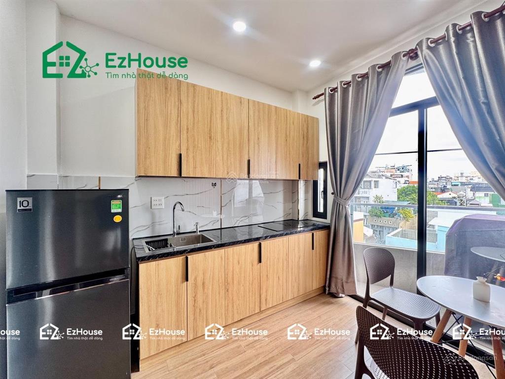 Ccmn cao cấp studio, 1pn 1 wc, ban công 40m2, full nội thất, gần iuh, vlu  gần cv gia định