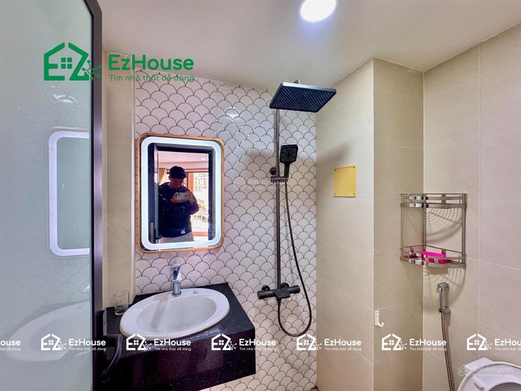 Ccmn cao cấp studio, 1pn 1 wc, ban công 40m2, full nội thất, gần iuh, vlu  gần cv gia định