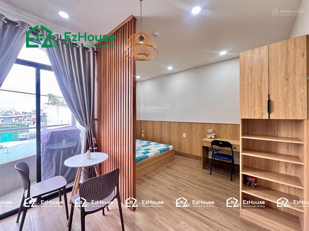 Ccmn cao cấp studio, 1pn 1 wc, ban công 40m2, full nội thất, gần iuh, vlu  gần cv gia định