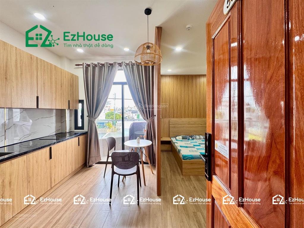 Ccmn cao cấp studio, 1pn 1 wc, ban công 40m2, full nội thất, gần iuh, vlu  gần cv gia định