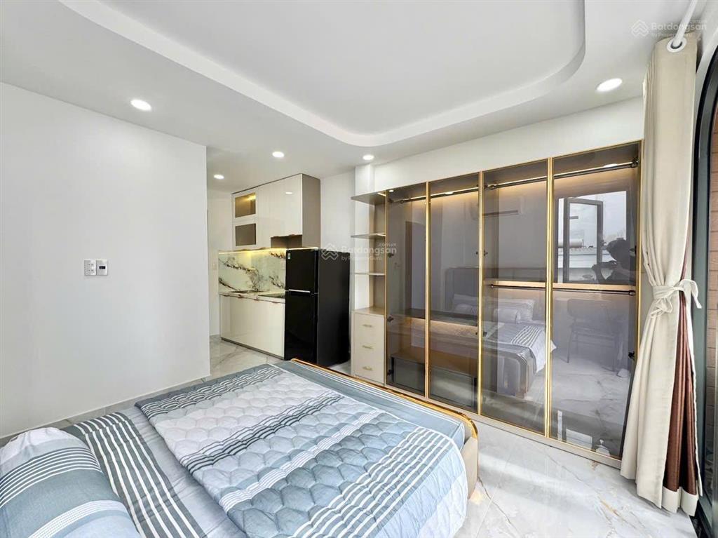 Studio bancol full nt 40m2 máy giặt riêng gần đh vlu  iuh. thang máy+ nhà xe full tiện ích