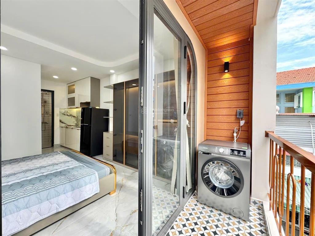 Studio bancol full nt 40m2 máy giặt riêng gần đh vlu  iuh. thang máy+ nhà xe full tiện ích