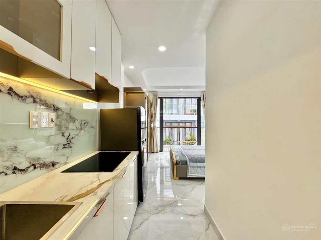 Studio bancol full nt 40m2 máy giặt riêng gần đh vlu  iuh. thang máy+ nhà xe full tiện ích