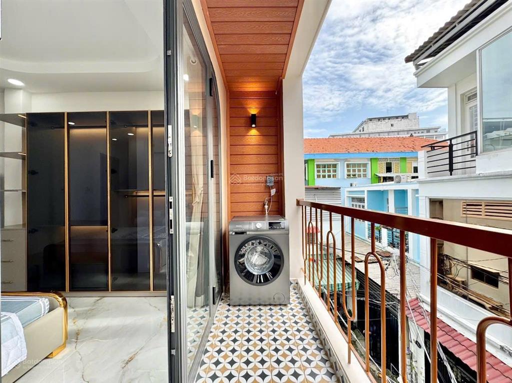 Studio bancol full nt 40m2 máy giặt riêng gần đh vlu  iuh. thang máy+ nhà xe full tiện ích