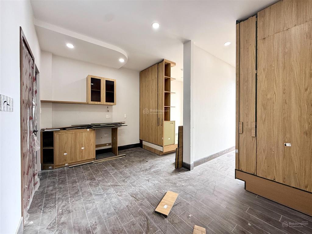 Chdv 2pn  1pk  1wc bancol 45m2 full nt mgr  view sông siêu mát  tiện qua mấy quận trung tâm