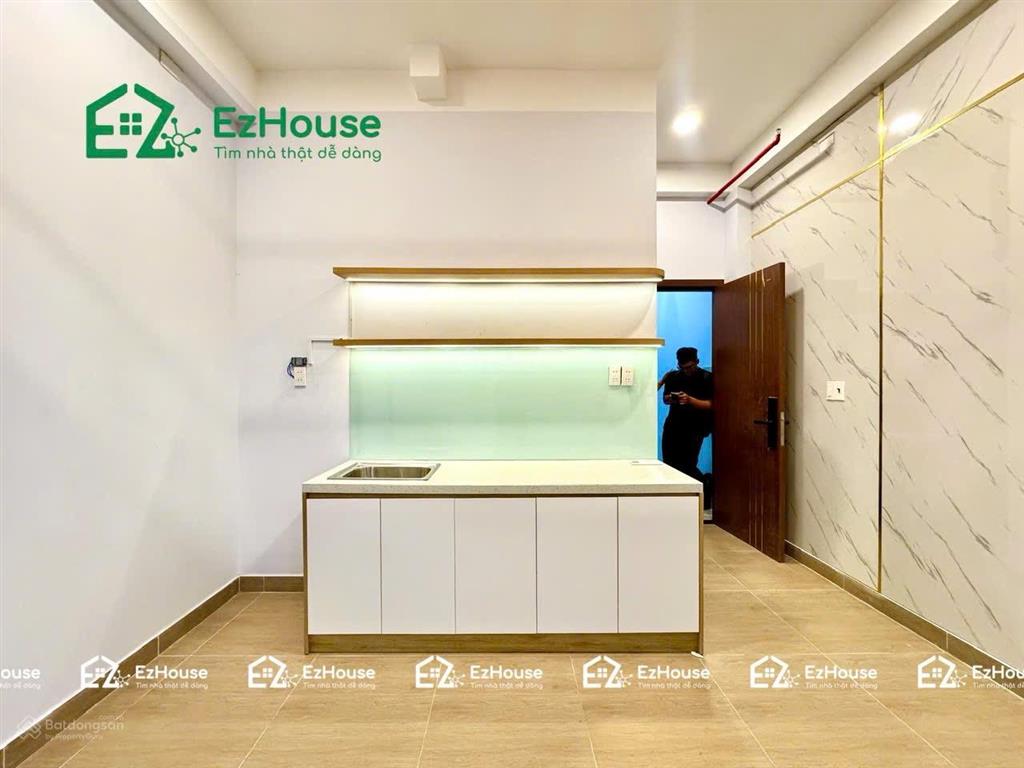 Duplex mới xây 40m2 full nội thất  dương quảng hàm gần vlu  iuh  thang máy  tiện qua trung tâm