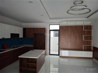 Cho thuê biệt thự trần anh riverside, 1 trệt 2 lầu, 5pn. 4 toilet, full nội thất, 15tr, 0933 710 ***