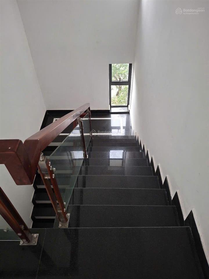 Cho thuê biệt thự trần anh riverside, 1 trệt 2 lầu, 5pn. 4 toilet, full nội thất, 15tr, 0933 710 ***