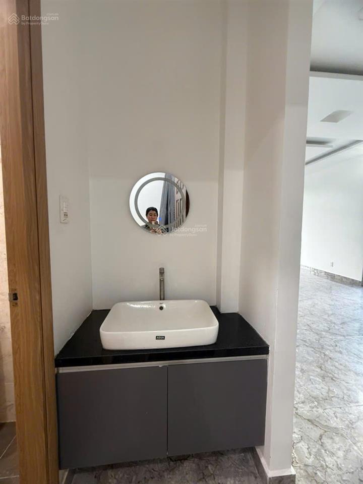 Cho thuê biệt thự trần anh riverside, 1 trệt 2 lầu, 5pn. 4 toilet, full nội thất, 15tr, 0933 710 ***