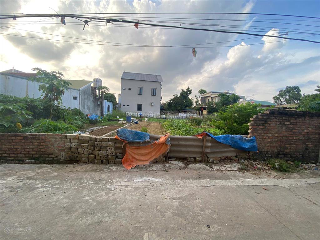 Bán lô đất diện tích 76m2 giá rẻ nhất khu vực đông sơn, chương mỹ, đất đẹp có đủ sổ, gần chợ gốt
