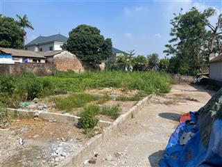 Đất đẹp giá mềm  ô tô vào tận đất, gần quốc lộ 6