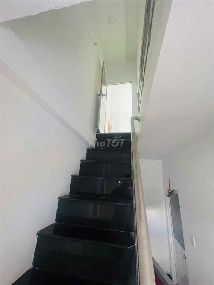 CHỦ NGỘP-giảm sâu 300triệu-30m2-1trệt+1lầu QUẬN 8