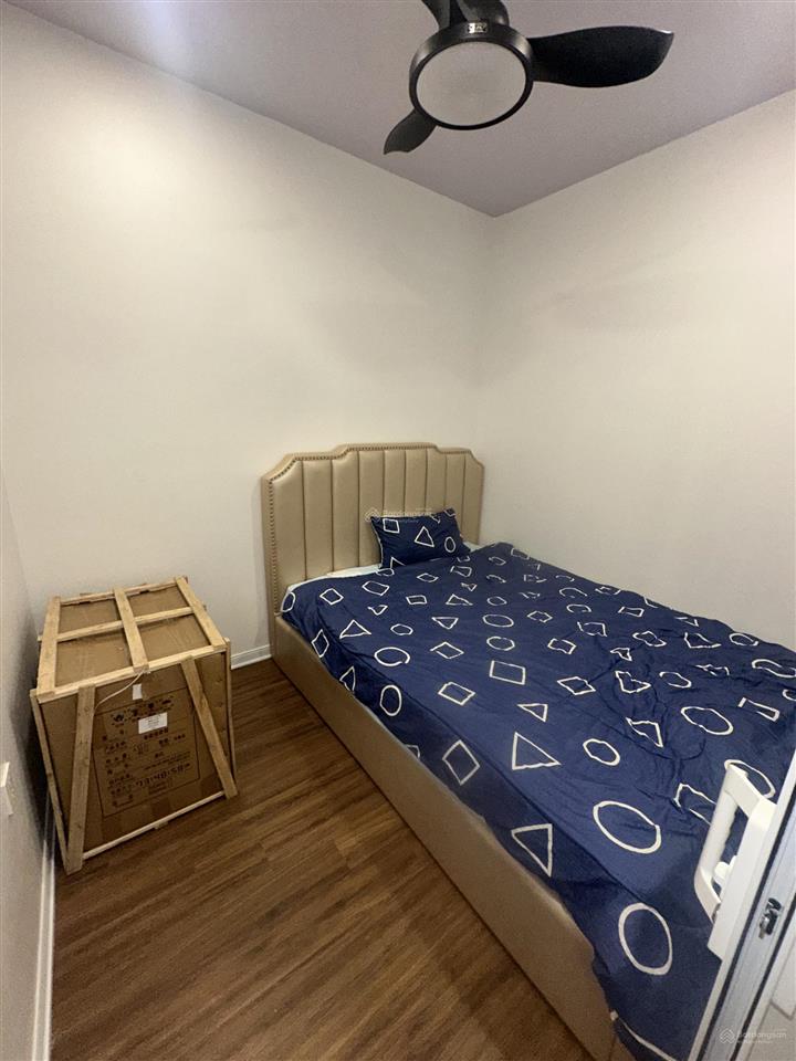 Chính chủ bán căn hộ chung cư 3pn, 2wc, 85m2, eurowindow river 5.450 tỷ tầng 16 hướng đn bao phí